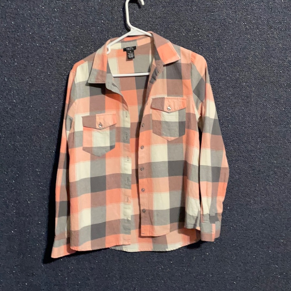 Rue 21 Size Medium Flannel button down